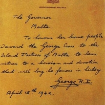 The original message in King George’s handwriting, awarding the George Cross to Malta