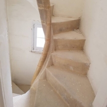 A spiral stone staircase or 'garigor', often used as a second or back staircase