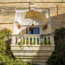 Zejtun stone balcony with single extended corbel. Photo Astrid Vella